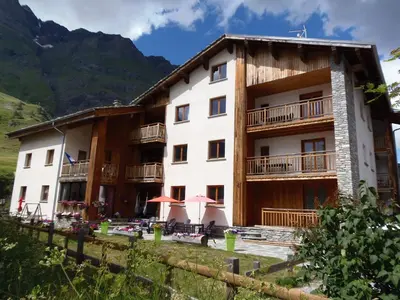Vue générale sur la montagne ou vue sur la montagne depuis l'appartement