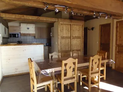 Cuisine ou kitchenette dans l'établissement Chalet l'aubépine résidence B&B