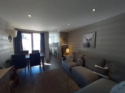 Coin salon dans l'établissement BELLE PLAGNE - Appartement 6 personnes sur les pistes