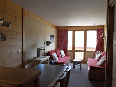 Télévision ou salle de divertissement dans l'établissement Appartement 3 pièces · Pied des pistes · Balcon · 7 pers - FR-1-181-2721