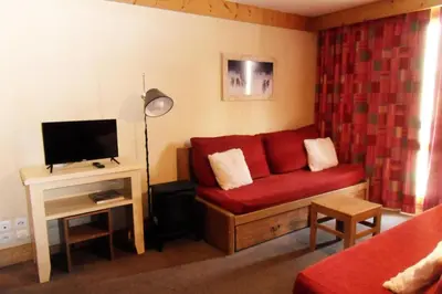 Télévision ou salle de divertissement dans l'établissement Résidence Nereides - Appartement fonctionnel · Pied des pistes · Vue pistes · Balcon MAE-1864