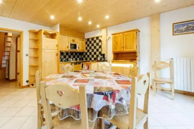 Cuisine ou kitchenette dans l'établissement La turra