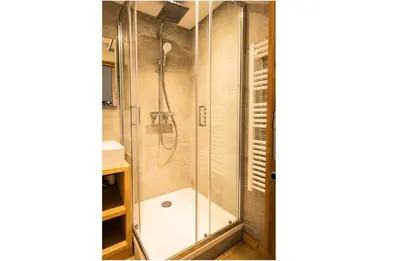 Salle de bains dans l'établissement Résidence Les Constellations - maeva Home - Studio 4 Personnes - Confort MAE-4098