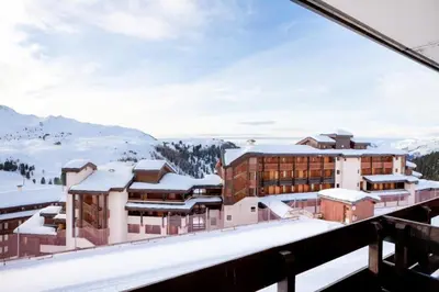Vue générale sur la montagne ou vue sur la montagne depuis l'appartement