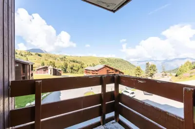 Vue générale sur la montagne ou vue sur la montagne depuis l'appartement