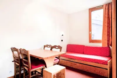 Coin salon dans l'établissement Résidence Les Chalets des Arolles - maeva Home - Studio 5 Personnes - Sélection MAE-0004