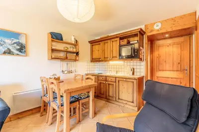 Cuisine ou kitchenette dans l'établissement Résidence Saint-Bernard - maeva Home - Appartement 2 pièces 6 personnes - Sélection MAE-1754