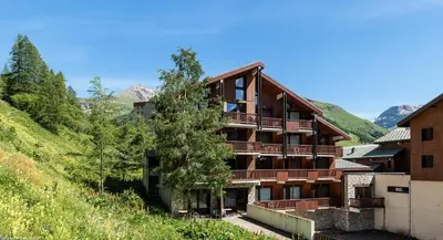 Vue générale sur la montagne ou vue sur la montagne depuis l'appartement
