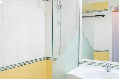 Salle de bains dans l'établissement Résidence Les Constellations - maeva Home - 2 Pièces 5 personnes Sélection MAE-7324
