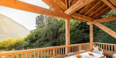 Vue générale sur la montagne ou vue sur la montagne depuis l'appartement