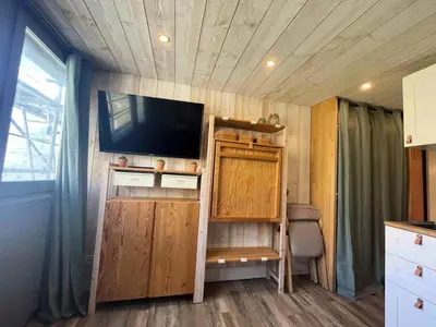 Cuisine ou kitchenette dans l'établissement Résidence Palafour - Studette cosy rénovée MAE-3884