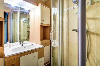 Salle de bains dans l'établissement Résidence Callisto - maeva Home - Appartement 3 pièces 6 personnes - Budget MAE-8964