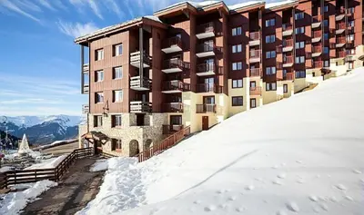 Vue générale sur la montagne ou vue sur la montagne depuis l'appartement