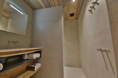 Salle de bains dans l'établissement Epicime Lodge