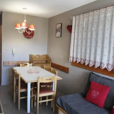 Résidence Themis - Appartement chaleureux · Ski aux pieds · Vue pistes MAE-8284