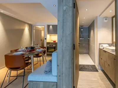 Plan de l'établissement Cocon chaleureux avec Wifi, garage et accès direct aux pistes dans résidence neuve à Val-d'Isère - FR-1-694-326