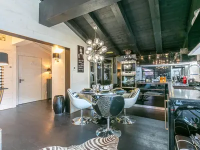 Coin salon dans l'établissement Prestige et luxe au cœur de Val-d'Isère, proche des pistes - FR-1-694-323