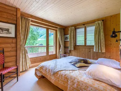 Un ou plusieurs lits dans un hébergement de l'établissement Duplex de standing au pied des pistes avec cheminée, terrasse et garage – Modane - FR-1-694-329