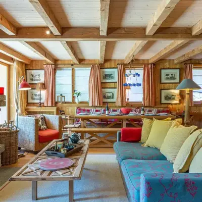 Duplex de standing au pied des pistes avec cheminée
