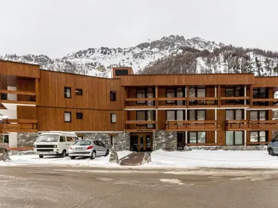 Vue générale sur la montagne ou vue sur la montagne depuis l'appartement