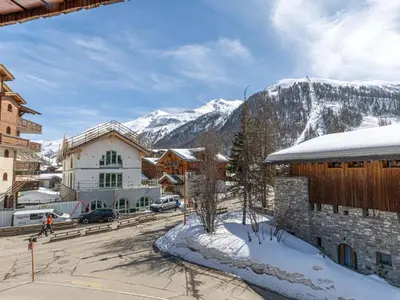 Vue générale sur la montagne ou vue sur la montagne depuis l'appartement