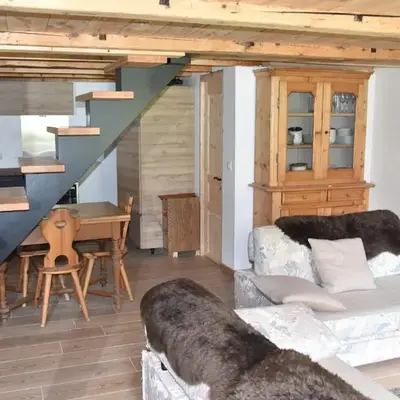 Chalet Mitoyen avec Jardinet