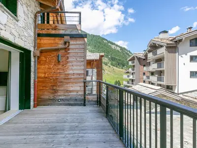 Vue générale sur la montagne ou vue sur la montagne depuis l'appartement