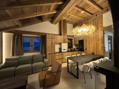 Coin salon dans l'établissement Luxury Property Paradiski incl Swim Pool I Sauna I Hammam