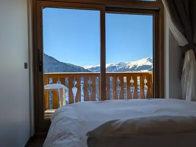 Vue générale sur la montagne ou vue sur la montagne depuis l'appartement