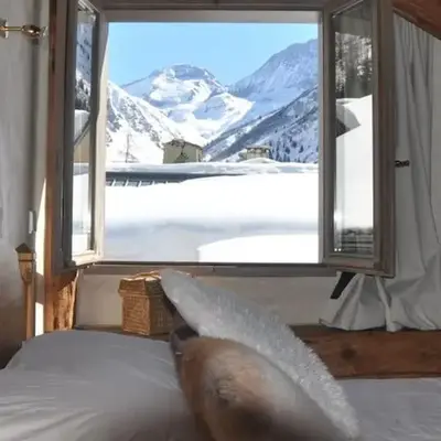 Chalet typique accueillant jusqu'à 9 personnes