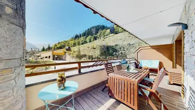 Vue générale sur la montagne ou vue sur la montagne depuis l'appartement