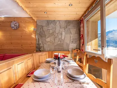 Vue générale sur la montagne ou vue sur la montagne depuis l'appartement