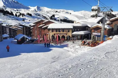 L'établissement Bel appartement vue montagne en hiver