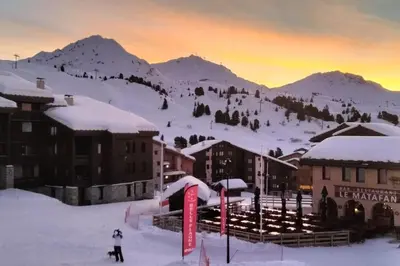 L'établissement Bel appartement vue montagne en hiver
