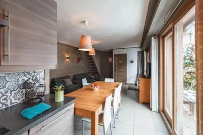 Coin salon dans l'établissement Chalet Bio Corti 6p. 3 ch proche pistes/commerces