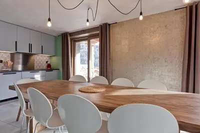 Cuisine ou kitchenette dans l'établissement Lodge 10 personnes proche pistes et commerces belle vue