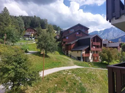Vue générale sur la montagne ou vue sur la montagne depuis l'appartement