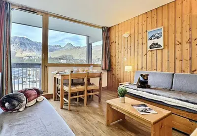 Vue générale sur la montagne ou vue sur la montagne depuis l'appartement