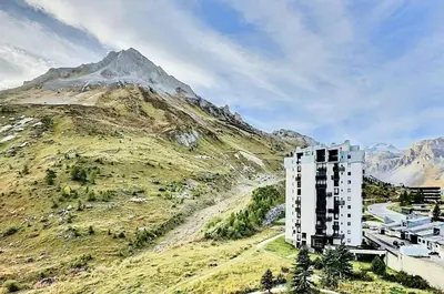 Vue générale sur la montagne ou vue sur la montagne depuis l'appartement