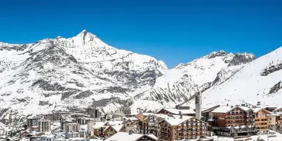 Vue générale sur la montagne ou vue sur la montagne depuis l'appartement