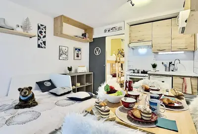 Cuisine ou kitchenette dans l'établissement Résidence Home Club - Studio cabine très agréable, exposé plein Sud avec vue sur la Grande Motte MAE-2964