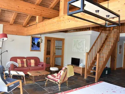 Coin salon dans l'établissement Appartement spacieux 8 pers, proche pistes - FR-1-464-222