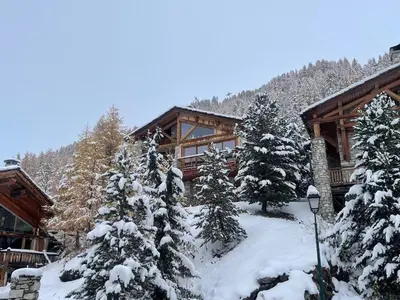 L'établissement Appartement spacieux avec sauna, cheminée, wifi et garage - Val d'Isère - FR-1-694-336 en hiver