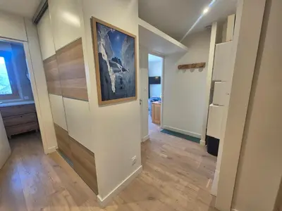 Cuisine ou kitchenette dans l'établissement Appartement skis aux pieds, balcon vue montagne, WIFI, 4 pers. - FR-1-502-541