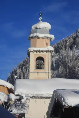 L'établissement Chalet Pomme de Pin en hiver