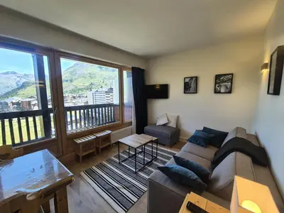 Coin salon dans l'établissement Résidence Bec Rouge - Appartement rénové·Skis aux pieds·Balcon MAE-8214