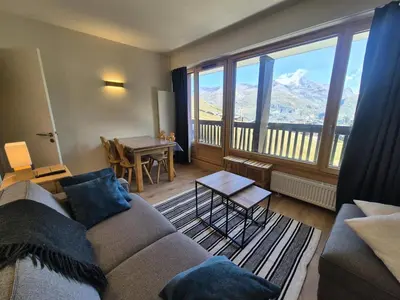 Vue générale sur la montagne ou vue sur la montagne depuis l'appartement