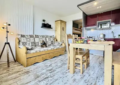 Cuisine ou kitchenette dans l'établissement Résidence Home Club - Bel appartement rénové pouvant acueillir 4 personnes à Tignes Lavachet MAE-2184