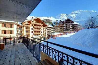 Vue générale sur la montagne ou vue sur la montagne depuis l'appartement