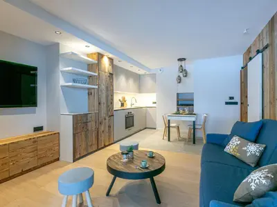 Cuisine ou kitchenette dans l'établissement Cocon intime avec WiFi, garage, et accès direct aux pistes dans résidence neuve à Val d'Isère - FR-1-694-339